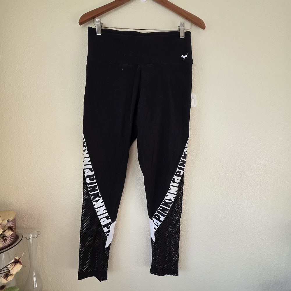 PINK Victoria Secret Spellout Leggings Size LARGE